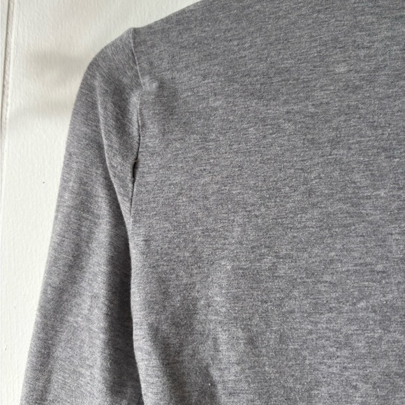 Aritzia TNA Gray Chill Malibu Cropped Longsleeve | XXS - Picture 7 of 7